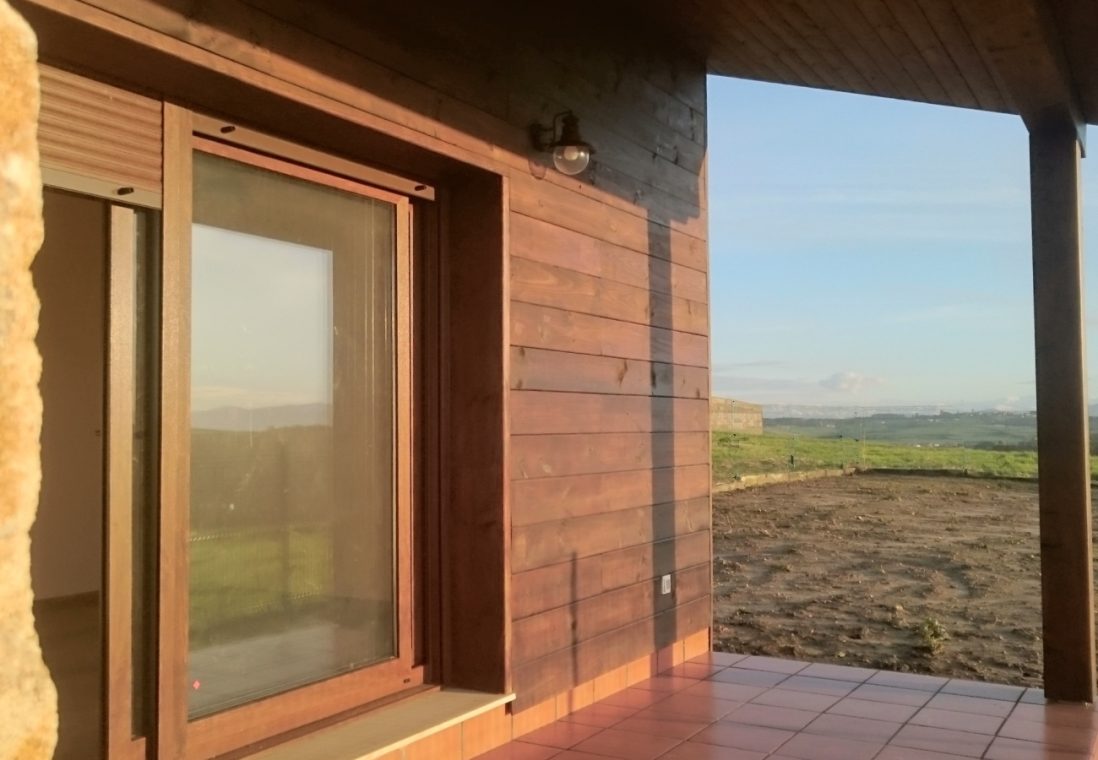 casa con porche de madera